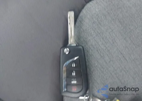 2020 Toyota Camry Le z USA, uszkodzony, nr VIN 4T1C11AK1LU990276